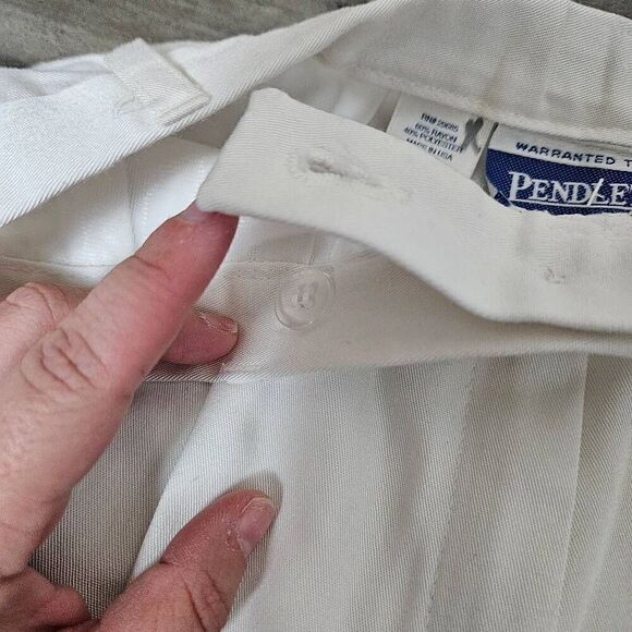 Pendleton White Shorts - Picture 4 of 7